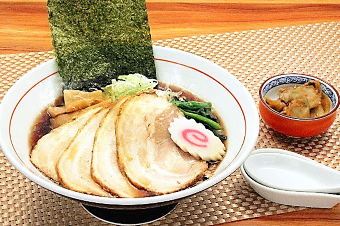 黒醤油チャーシューメン